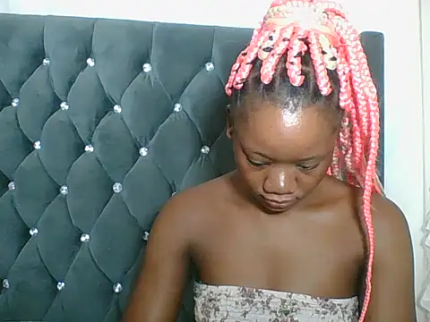 HotJeylee online show from February 10, 2026, 12:48 am