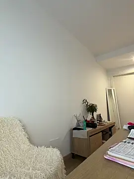 streetdoll online show from February 9, 2026, 8:07 am