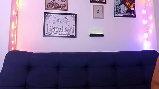 Snapshot of catalina_y_tylerjhons chatting on February 9, 2025, 11:47 am catalina y tylerjhons online show from February 9, 2025, 11:47 am