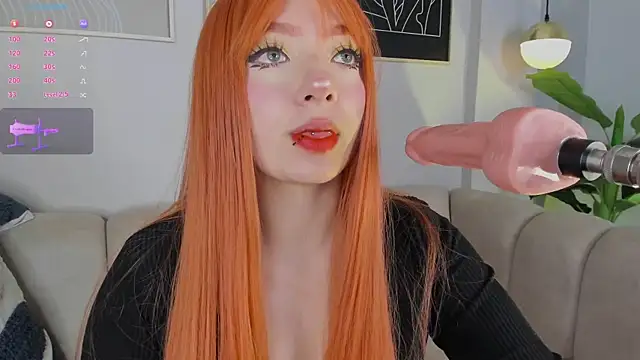 Snapshot of Kloe_Raize chatting on October 7, 2025, 5:04 am Kloe Raize online show from October 7, 2025, 5:04 am