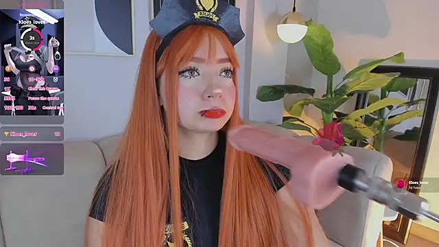 Snapshot of Kloe_Raize chatting on October 29, 2025, 6:15 am Kloe Raize online show from October 29, 2025, 6:15 am