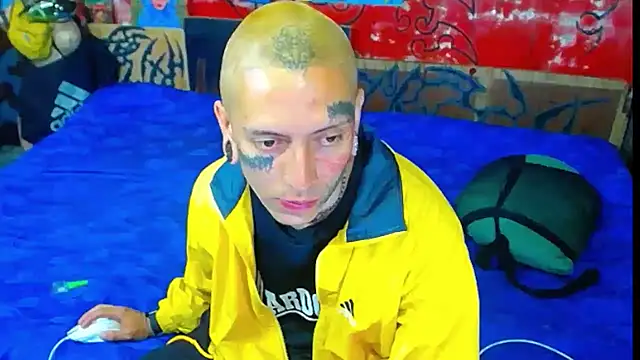 deivid estrada online show from November 12, 2025, 4:07 pm