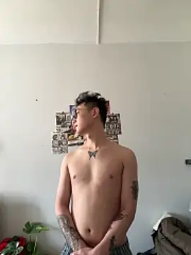 Snapshot of Eric246 chatting on February 8, 2026, 7:01 am Eric246 online show from February 8, 2026, 7:01 am