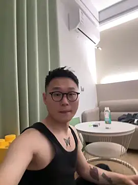 Snapshot of Eric246 chatting on March 13, 2026, 3:18 pm Eric246 online show from March 13, 2026, 3:18 pm