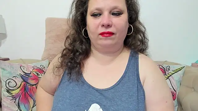 KarolineJoyy online show from November 26, 2025, 8:10 pm