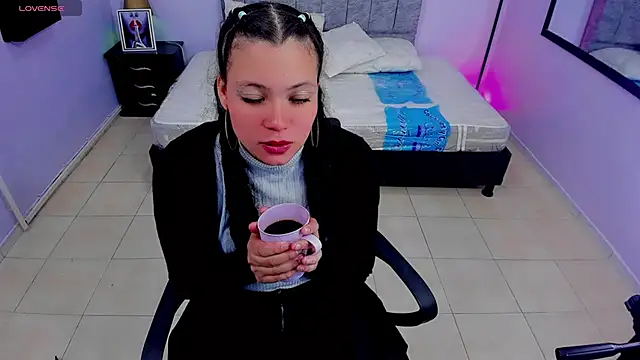 Lana stone  online show from January 13, 2025, 8:26 am