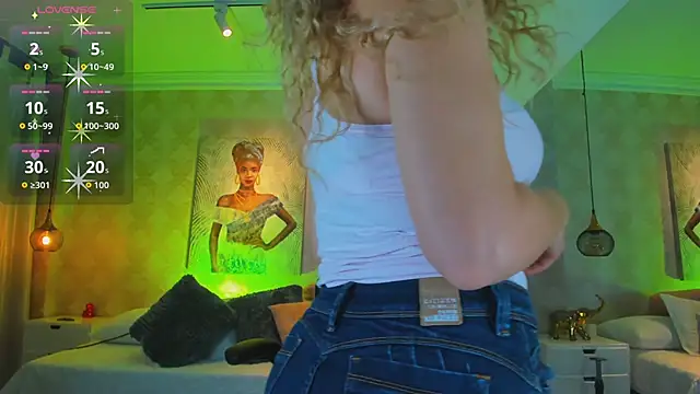 Shantall   online show from November 20, 2025, 11:10 am