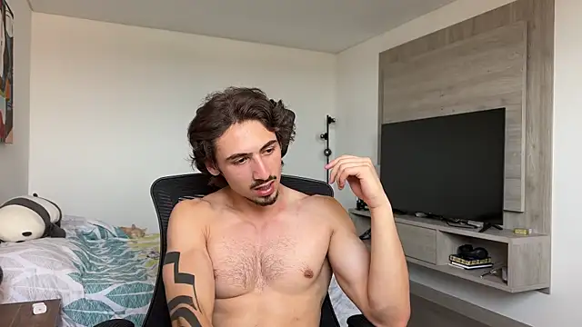 Snapshot of David_Brown18 chatting on August 4, 2026, 4:20 pm David Brown18 online show from August 4, 2026, 4:20 pm