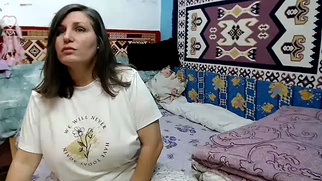 Snapshot of AdelineBlueEyes chatting on November 26, 2025, 10:38 am AdelineBlueEyes online show from November 26, 2025, 10:38 am