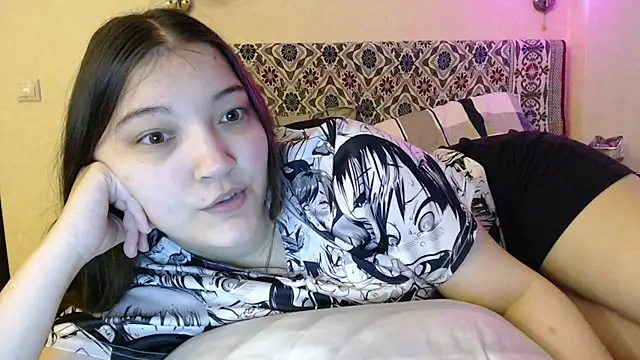 AlisaDevis online show from December 8, 2024, 9:02 am