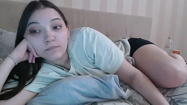 Snapshot of AlisaDevis chatting on March 29, 2026, 11:10 am AlisaDevis online show from March 29, 2026, 11:10 am