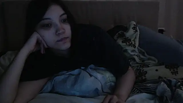 Snapshot of AlisaDevis chatting on May 3, 2026, 6:08 am AlisaDevis online show from May 3, 2026, 6:08 am