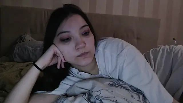 Snapshot of AlisaDevis chatting on May 10, 2026, 12:10 pm AlisaDevis online show from May 10, 2026, 12:10 pm