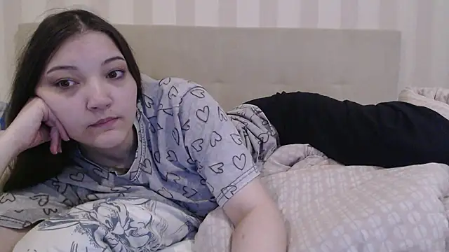 Snapshot of AlisaDevis chatting on May 23, 2026, 5:12 am AlisaDevis online show from May 23, 2026, 5:12 am