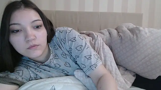 Snapshot of AlisaDevis chatting on May 24, 2026, 8:08 am AlisaDevis online show from May 24, 2026, 8:08 am