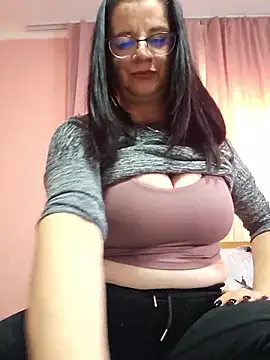 KristenVega online show from January 9, 2026, 1:47 pm