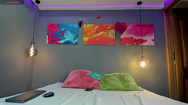 summer lee  online show from January 16, 2025, 3:02 pm