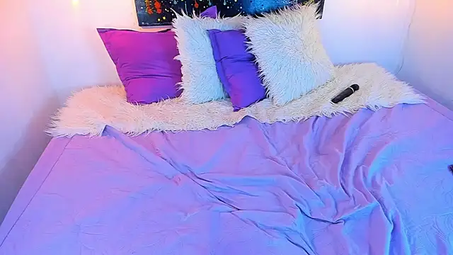 cloe bridgee online show from January 7, 2025, 6:05 am