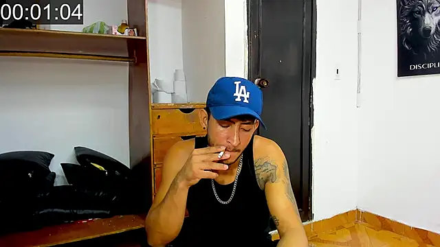 Snapshot of hard_Sex_No_Mercy chatting on May 17, 2026, 6:33 am hard Sex No Mercy online show from May 17, 2026, 6:33 am