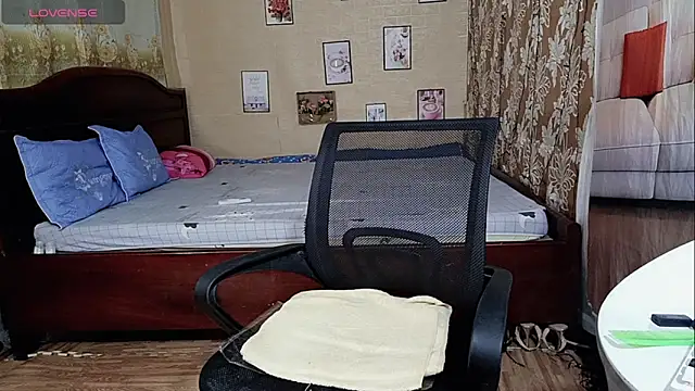 Lanian 99 online show from October 22, 2025, 10:59 am