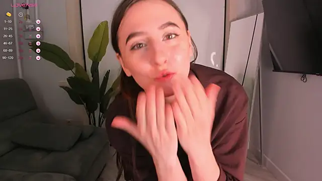 Snapshot of helen_ramsay chatting on October 3, 2025, 2:58 pm helen ramsay online show from October 3, 2025, 2:58 pm