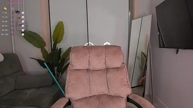 Snapshot of helen_ramsay chatting on October 14, 2025, 3:02 pm helen ramsay online show from October 14, 2025, 3:02 pm