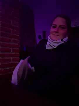 selenaluvv online show from January 18, 2026, 6:34 pm