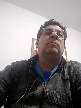Snapshot of karatecobrakay2012 chatting on June 12, 2026, 3:00 pm karatecobrakay2012 online show from June 12, 2026, 3:00 pm