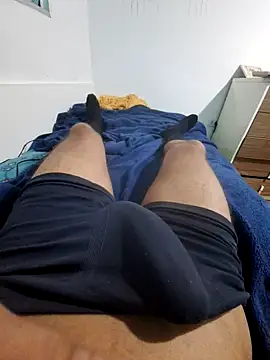 paupraelass online show from December 4, 2025, 1:59 am