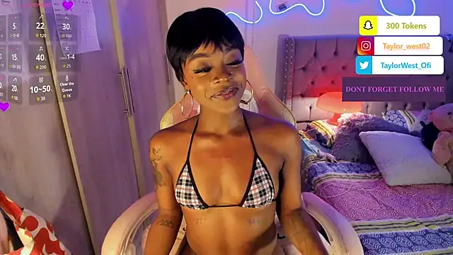 Snapshot of Miss_westt_ chatting on September 19, 2025, 9:00 am Miss westt online show from September 19, 2025, 9:00 am