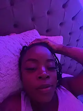 Snapshot of Miss_westt_ chatting on November 16, 2025, 4:40 am Miss westt online show from November 16, 2025, 4:40 am