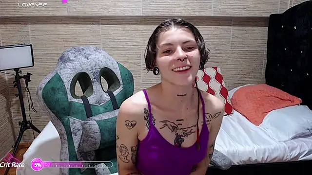 pretty cristal69 online show from February 4, 2025, 10:13 pm