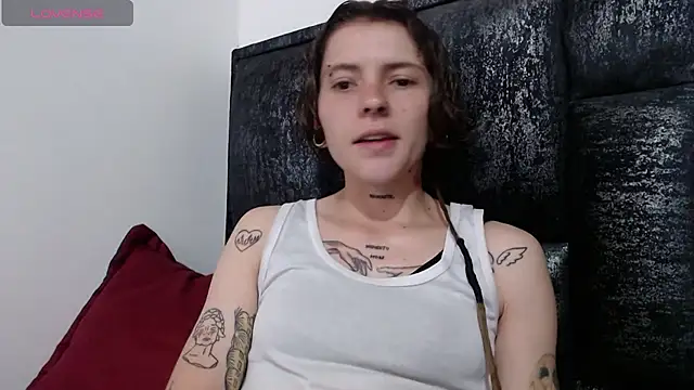 pretty cristal69 online show from September 14, 2025, 8:52 pm