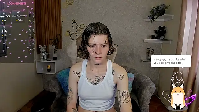 pretty cristal69 online show from November 23, 2025, 9:25 pm