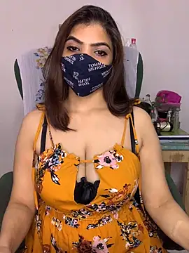 Snapshot of Fantastic_ruby chatting on September 30, 2025, 8:25 pm Fantastic ruby online show from September 30, 2025, 8:25 pm