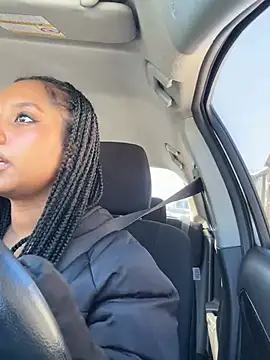 Your Paris online show from February 16, 2025, 7:27 pm