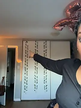 Your Paris online show from March 11, 2025, 12:00 am