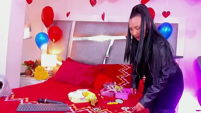 Evangeline Taylorr online show from February 15, 2025, 5:28 pm