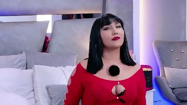 Evangeline Taylorr online show from April 10, 2026, 7:40 pm