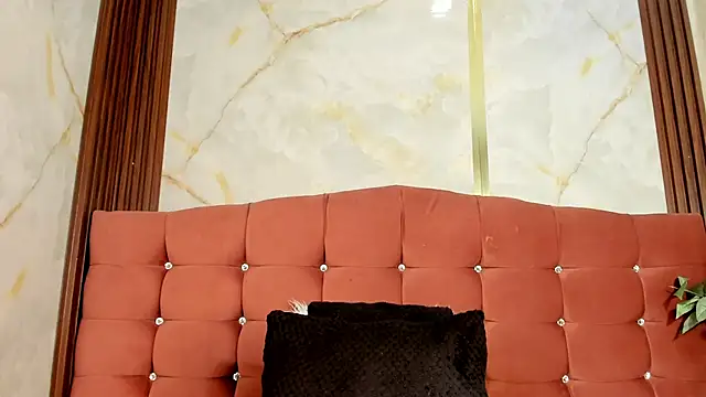 BeckyyVega online show from February 10, 2025, 8:31 pm