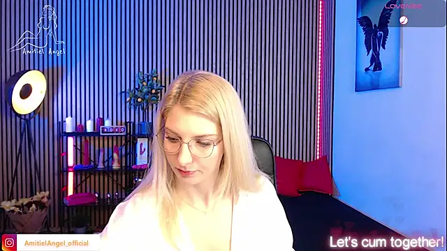 Snapshot of Amitiel_Angel chatting on March 15, 2025, 8:10 pm Amitiel Angel online show from March 15, 2025, 8:10 pm