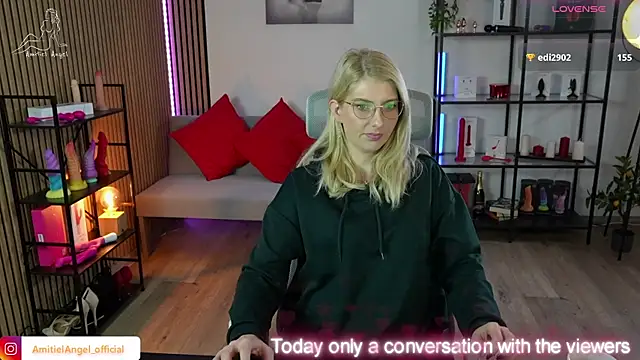 Snapshot of Amitiel_Angel chatting on November 8, 2025, 8:07 pm Amitiel Angel online show from November 8, 2025, 8:07 pm