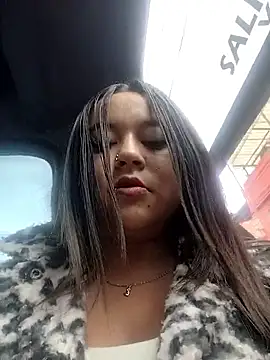 Snapshot of Cristal__04 chatting on April 23, 2026, 1:13 pm Cristal 04 online show from April 23, 2026, 1:13 pm