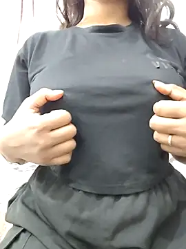 MohiniHott online show from October 20, 2025, 6:25 am