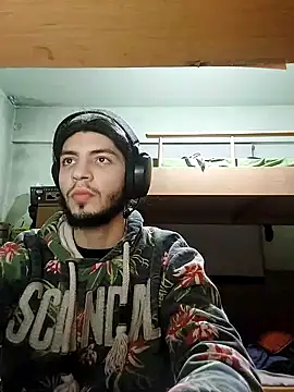 kleineid77 online show from December 29, 2024, 11:39 pm