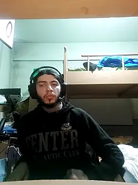 kleineid77 online show from February 11, 2025, 8:10 pm