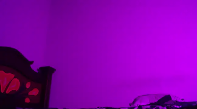 Snapshot of isaaclatino chatting on December 24, 2024, 9:17 am isaaclatino online show from December 24, 2024, 9:17 am