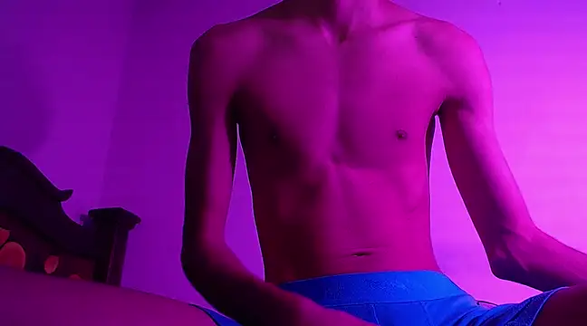 Snapshot of isaaclatino chatting on December 31, 2024, 10:34 pm isaaclatino online show from December 31, 2024, 10:34 pm