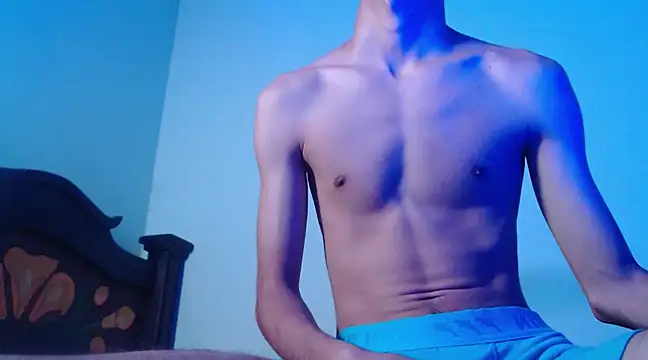 Snapshot of isaaclatino chatting on February 14, 2025, 7:17 am isaaclatino online show from February 14, 2025, 7:17 am