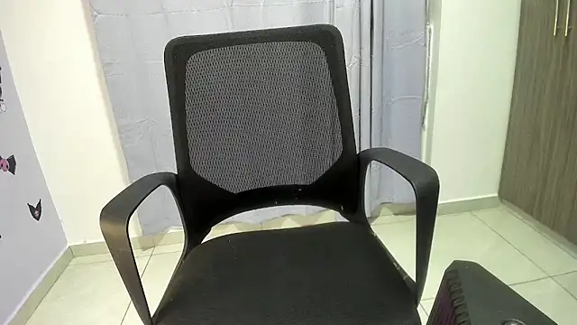 Snapshot of isaaclatino chatting on September 25, 2025, 5:11 am isaaclatino online show from September 25, 2025, 5:11 am